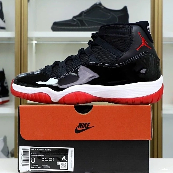 RETRO AIR 2019 11 'BRED' JORDAN 0109